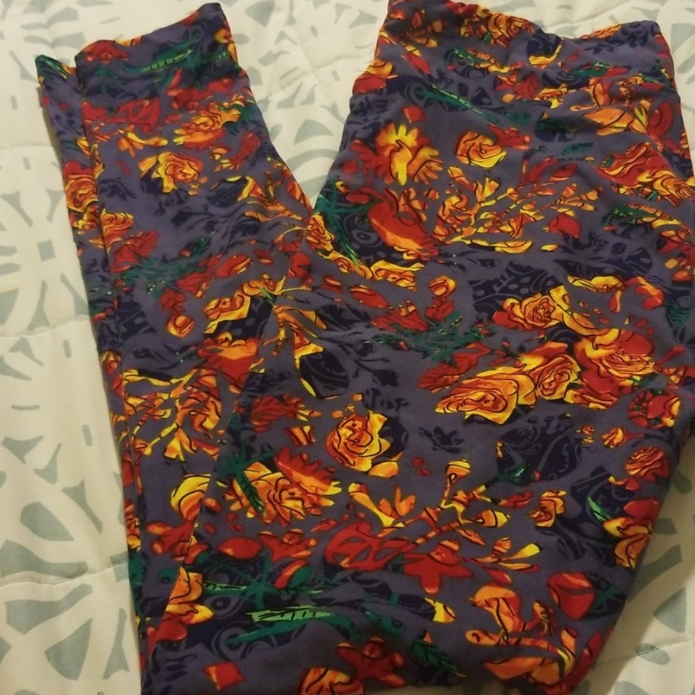 NEW purple floral leggings